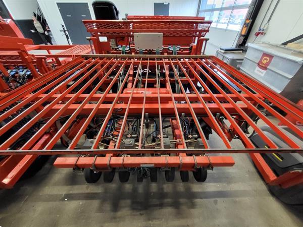 Grote foto ferrari rotostrapp plantmachine zelfrijdend 4 rijen 160 cm agrarisch zaaimachines