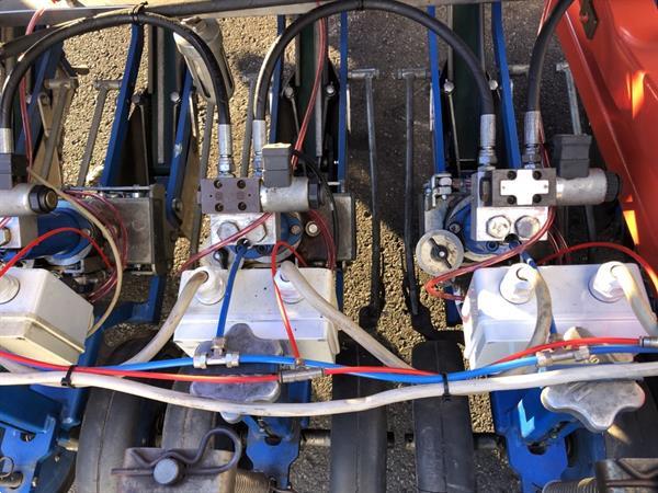 Grote foto ferrari rotostrapp plantmachine zelfrijdend 6 rij 210 cm agrarisch zaaimachines
