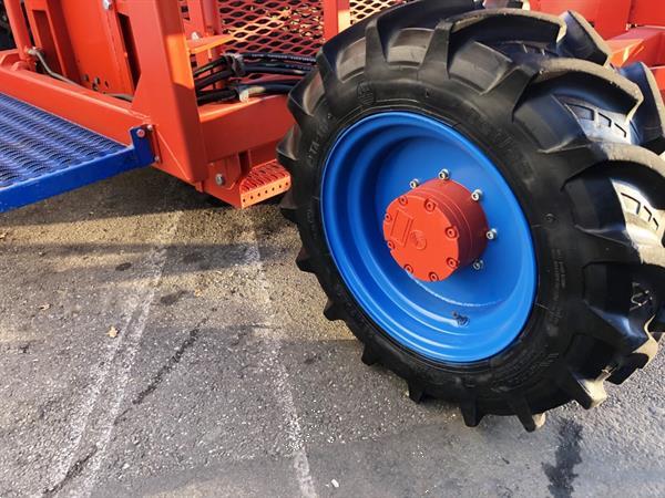 Grote foto ferrari rotostrapp plantmachine zelfrijdend 6 rij 210 cm agrarisch zaaimachines