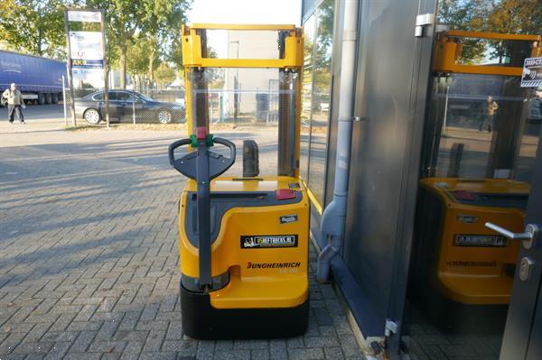 Grote foto vs 20936 elektrische triplex stapelaar jungheinrich 4.300mm accu2020 doe het zelf en verbouw hefwerktuigen