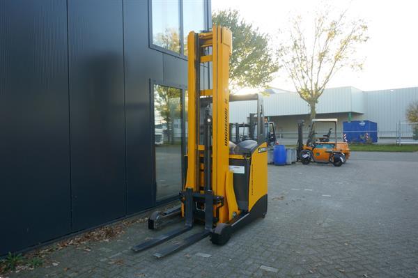 Grote foto vs 20943 triplex reachtruck jungheinrich etv214 7.700mm doe het zelf en verbouw hefwerktuigen