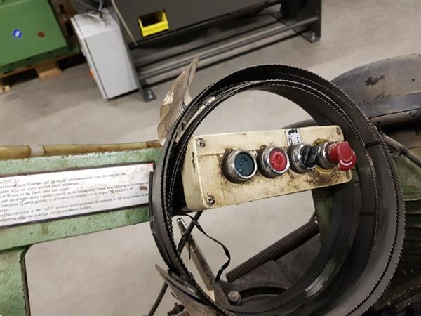 Grote foto bandzagmachine hu 712 bs bandzaag lintzaag met koeling 400v doe het zelf en verbouw zaagmachines