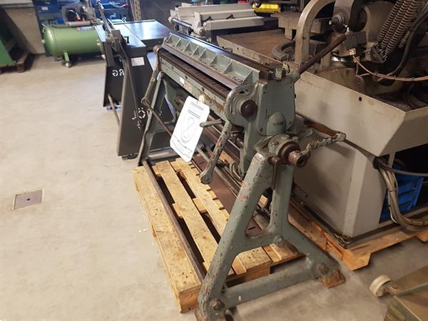 Grote foto zinkstraat zetbank slagschaar kraalmachine jorg doe het zelf en verbouw gereedschappen en machines