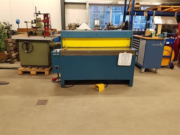 Grote foto schaar 1300x4mm compact en stil knipmachine 400v doe het zelf en verbouw gereedschappen en machines