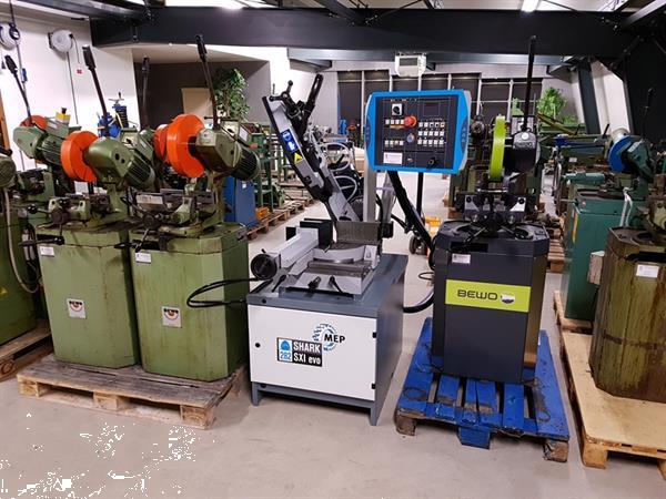 Grote foto bewo 315 dealer afkortzaagmachines en onderdelen doe het zelf en verbouw zaagmachines