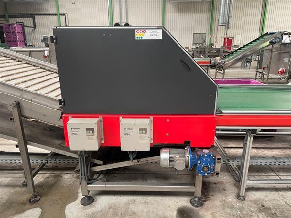 Grote foto stas waterlediger portaal voor appels met droger agrarisch tuinbouw