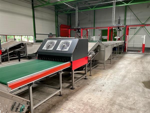 Grote foto stas waterlediger portaal voor appels met droger agrarisch tuinbouw