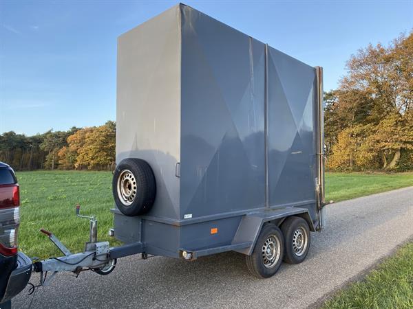 Grote foto gesloten aanhangwagen bakwagen agrarisch aanhangwagens