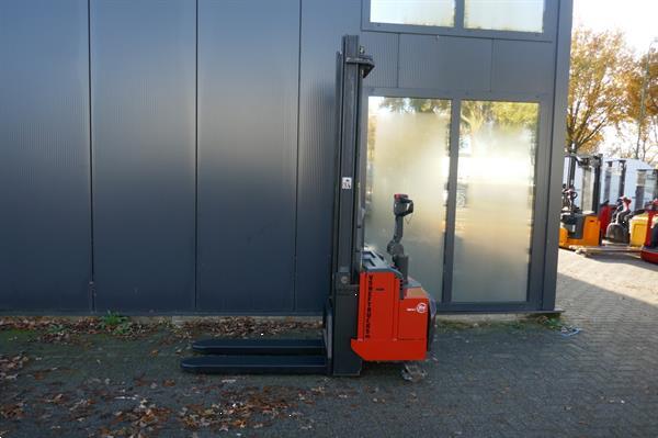 Grote foto vs 20972 elektrische stapelaar bt 4150mm freelift doe het zelf en verbouw hefwerktuigen