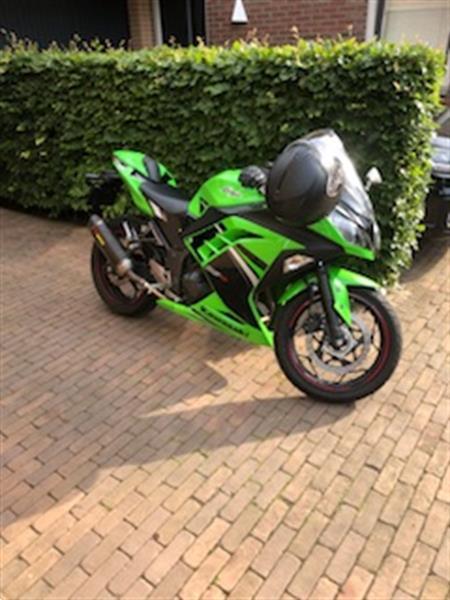 Grote foto te koop kawa 300 motoren kawasaki