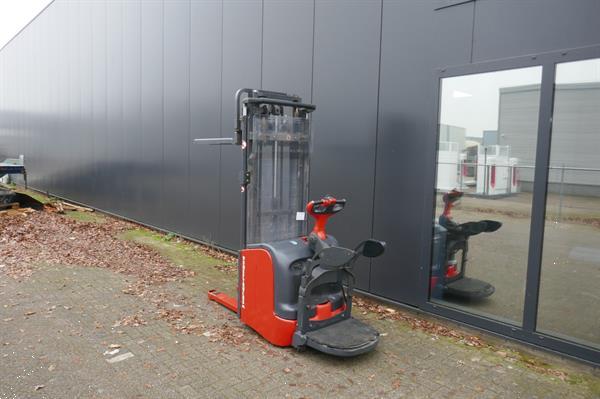 Grote foto vs 20963 elektrische triplex stapelaar linde freelift 4716mm doe het zelf en verbouw hefwerktuigen