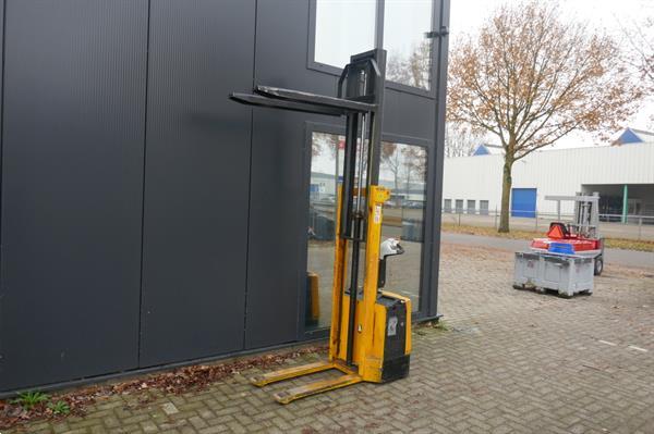 Grote foto vs 20976 elektrische stapelaar 2500mm 1000kg bj2008 doe het zelf en verbouw hefwerktuigen