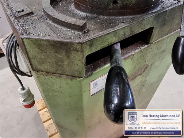 Grote foto bewo 250 koeling cirkelzaag metaalzaagmachine werkplaats doe het zelf en verbouw zaagmachines