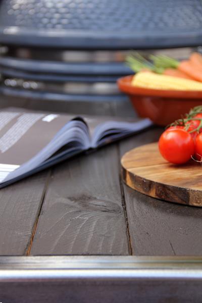 Grote foto buitenkeuken bar werkbank tuintafel staal hout tuin en terras buitenkeukens
