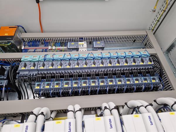 Grote foto lenze l force multi drive highline frequentieregelaar doe het zelf en verbouw afvalverwerking