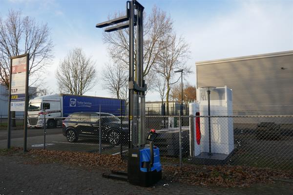 Grote foto vs 20997 elektrische stapelaar 4100mm accu2021 hanselifter doe het zelf en verbouw hefwerktuigen