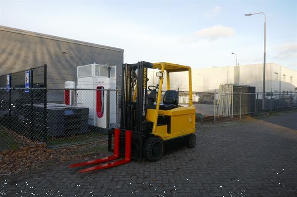 Grote foto vs 20998 elektrische triplex heftruck hyster e3.00xm agrarisch heftrucks