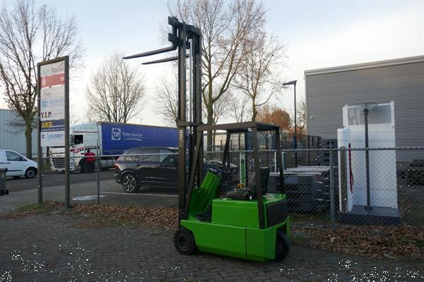 Grote foto vs 20996 elektrische heftruck clark 3300mm agrarisch heftrucks