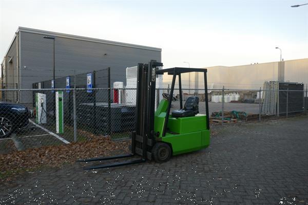 Grote foto vs 20996 elektrische heftruck clark 3300mm agrarisch heftrucks