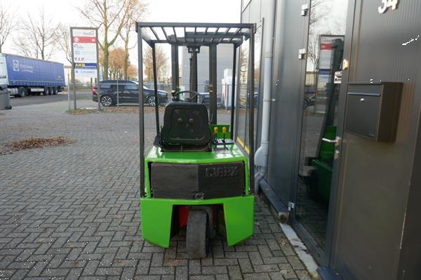 Grote foto vs 20996 elektrische heftruck clark 3300mm agrarisch heftrucks