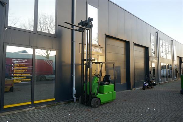 Grote foto vs 20996 elektrische heftruck clark 3300mm agrarisch heftrucks