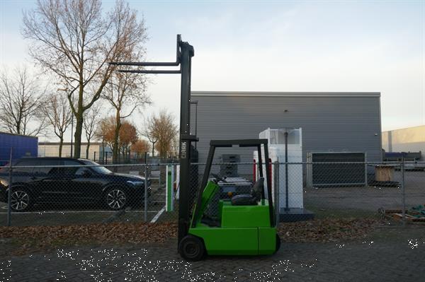 Grote foto vs 20996 elektrische heftruck clark 3300mm agrarisch heftrucks