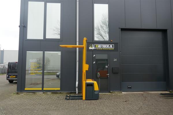 Grote foto vs 21013 bj2014 elektrische stapelaar jungheinirch ejc212 doe het zelf en verbouw hefwerktuigen