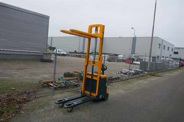 Grote foto vs 21010 elektrische duo stapelaar jungheinrich initiele lift 2250mm doe het zelf en verbouw hefwerktuigen