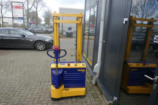 Grote foto vs 20975 elektrische stapelaar stocklin 3.000mm weinig uren doe het zelf en verbouw hefwerktuigen