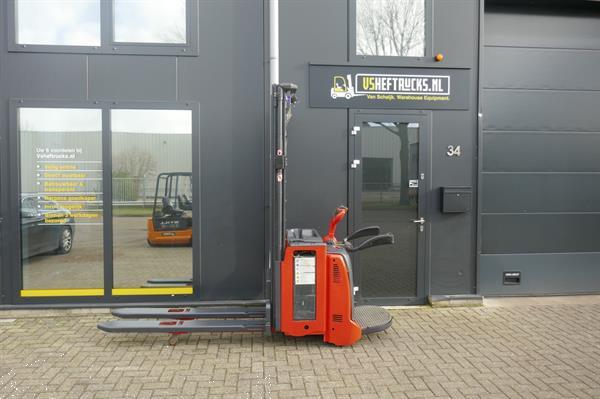 Grote foto vs 21019 elektrische stapelaar linde l12 lange lepels initi le lift doe het zelf en verbouw hefwerktuigen