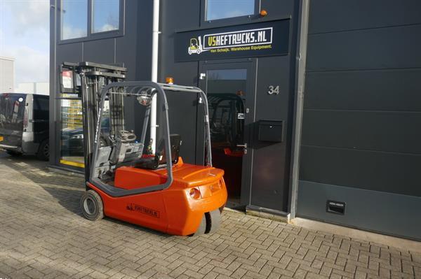 Grote foto vs 21033 elektrische triplex heftruck bt 2000kg sideshift agrarisch heftrucks