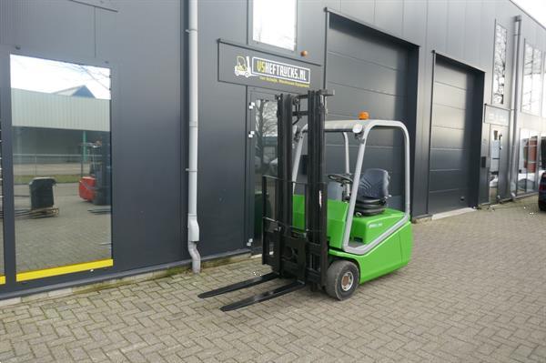 Grote foto vs 21034 elektrische heftruck cesab blitz 315 ac sideshift agrarisch heftrucks