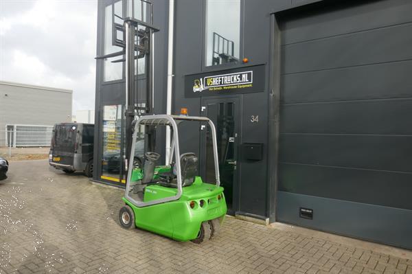 Grote foto vs 21034 elektrische heftruck cesab blitz 315 ac sideshift agrarisch heftrucks