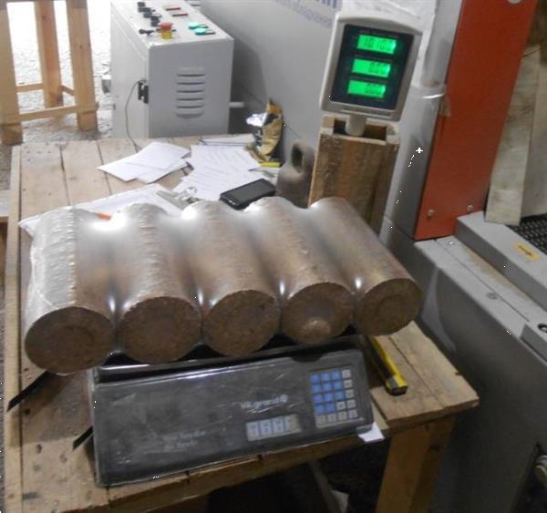 Grote foto in prijs verlaagd nestro hout briketten tuin en terras openhaardhout