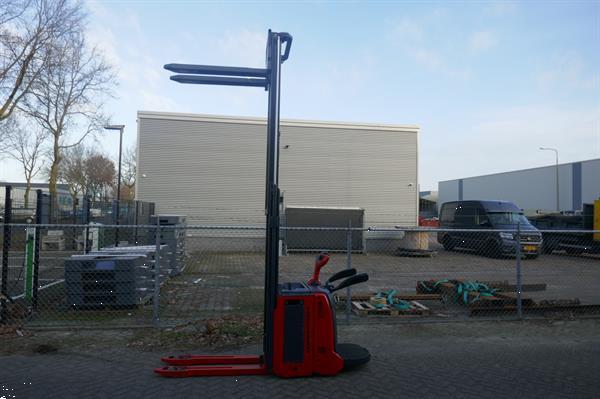 Grote foto vs 21030 bj2016 elektrische stapelaar linde initiele lift 3324mm doe het zelf en verbouw hefwerktuigen