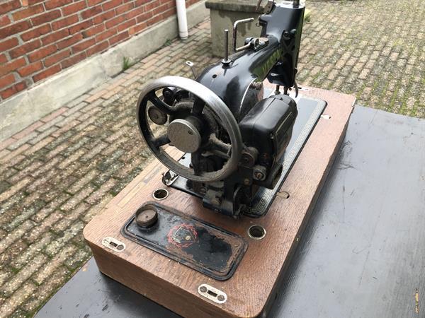 Grote foto vesta naaimachine hobby en vrije tijd naaien en fournituren