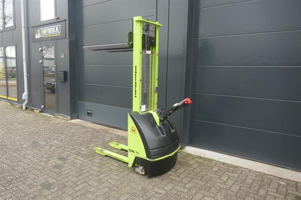 Grote foto vs 20990 elektrische stapelaar pramac 2.000mm nieuwe accu doe het zelf en verbouw hefwerktuigen