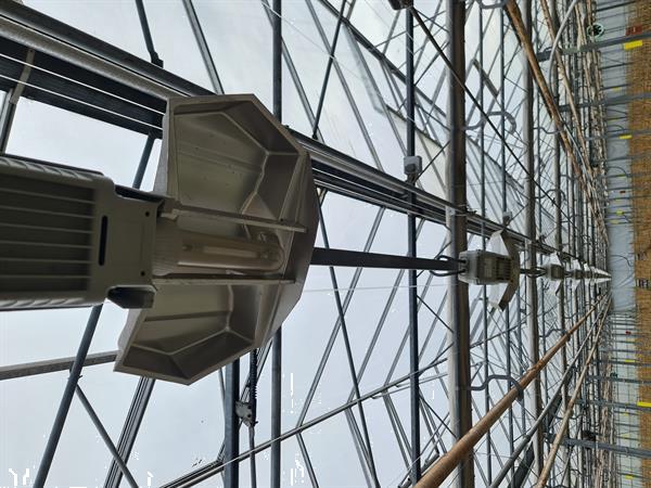 Grote foto kweeklampen hortilux agrarisch glastuinbouw