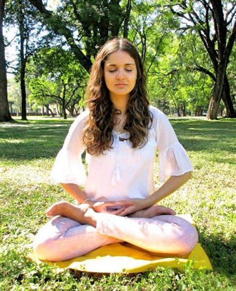 Grote foto rustgevende meditatieavonden met falun dafa diensten en vakmensen coaching en persoonlijke effectiviteit