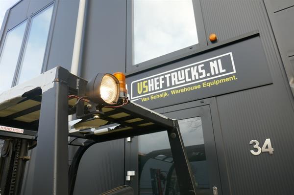 Grote foto vs 21035 bj2008 diesel triplex heftruck clark 2 5ton sideshift agrarisch heftrucks