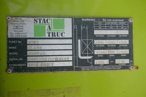 Grote foto vs 21035 bj2008 diesel triplex heftruck clark 2 5ton sideshift agrarisch heftrucks