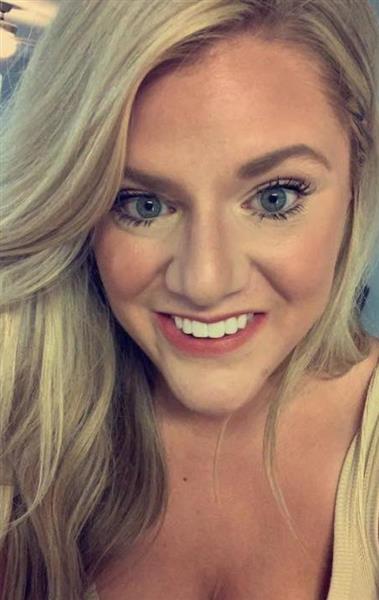 Grote foto zoek een leuke vent voor seks avondje. erotiek contact vrouw tot man