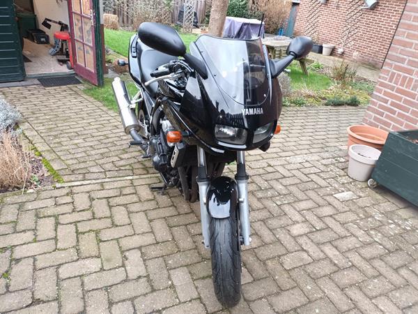 Grote foto yamaha fazer 600 2000 motoren yamaha