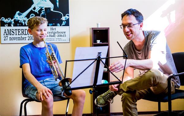 Grote foto trompet leren spelen trompetles trompetdocent diensten en vakmensen muziekles en zangles