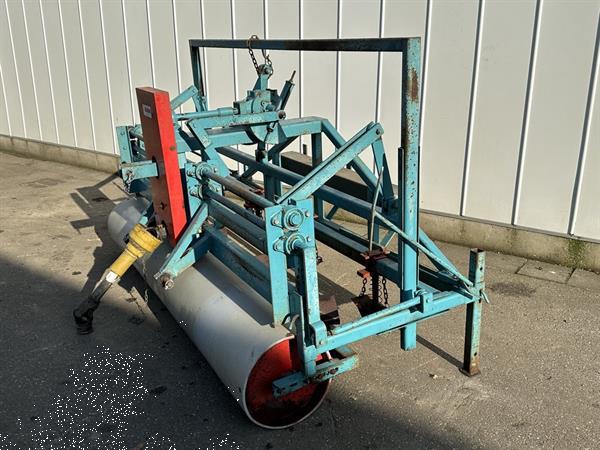 Grote foto deman 4 rijige preiponsmachine agrarisch zaaimachines