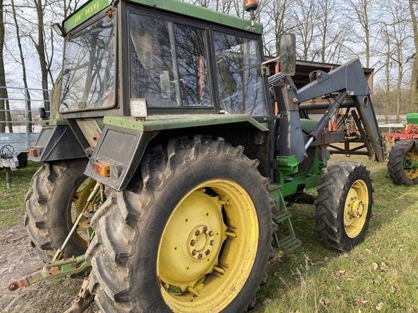 Grote foto john deere 3040 met frontlader agrarisch tractoren