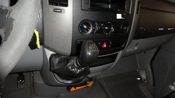 Grote foto mercedes sprinter ingericht voor 2 pony auto mercedes