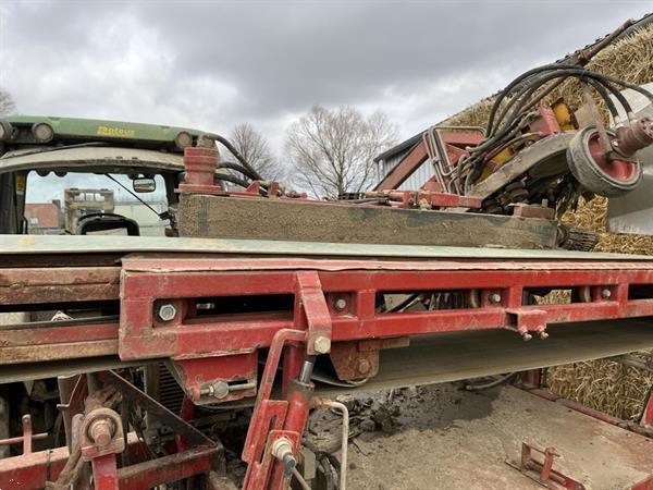 Grote foto verhoest preirooier automatisch agrarisch oogstmachines