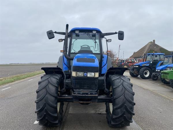 Grote foto new holland tm 130 agrarisch tractoren
