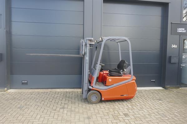 Grote foto vs 21096 elektrische triplex heftruck cesab 4505mm sideshift freelift agrarisch heftrucks